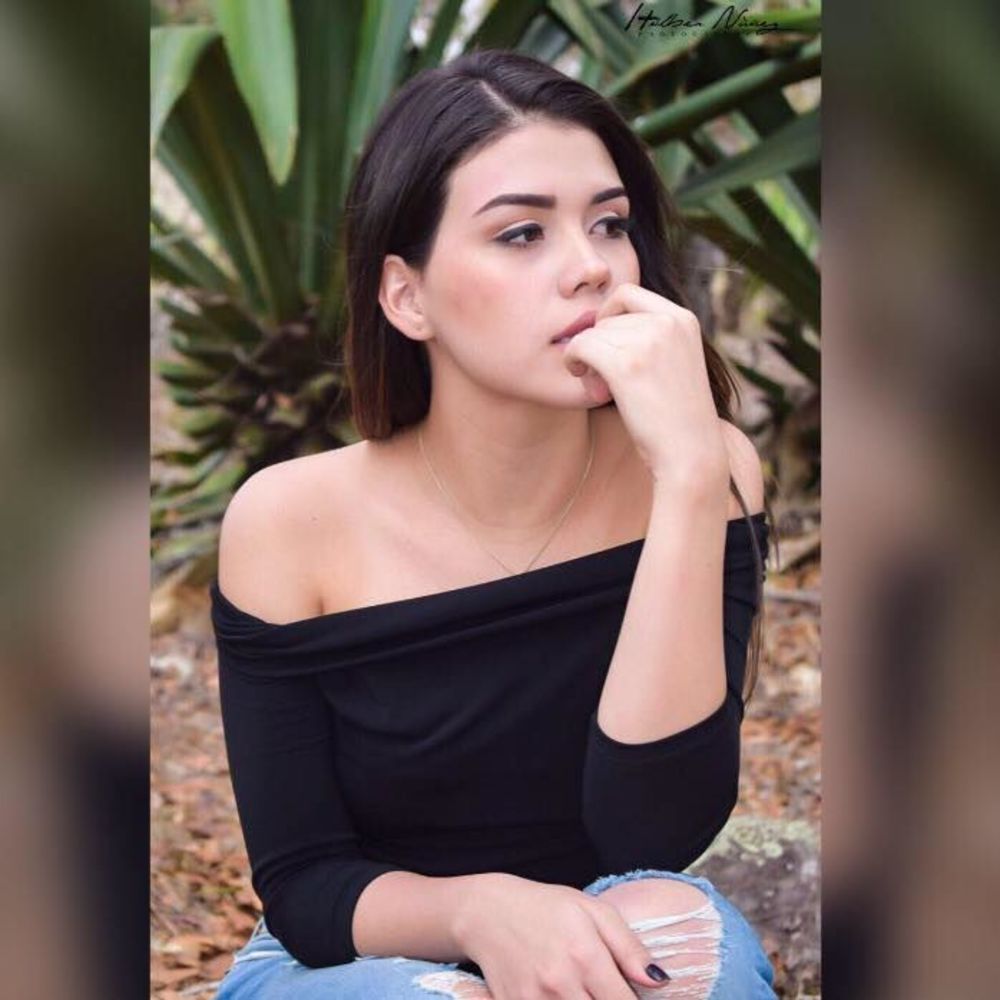 Meet your Posher, Adriana